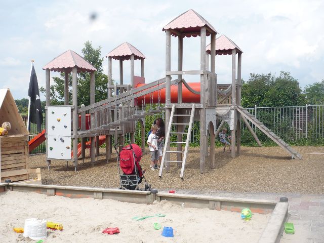 HUT09JVDB (25)