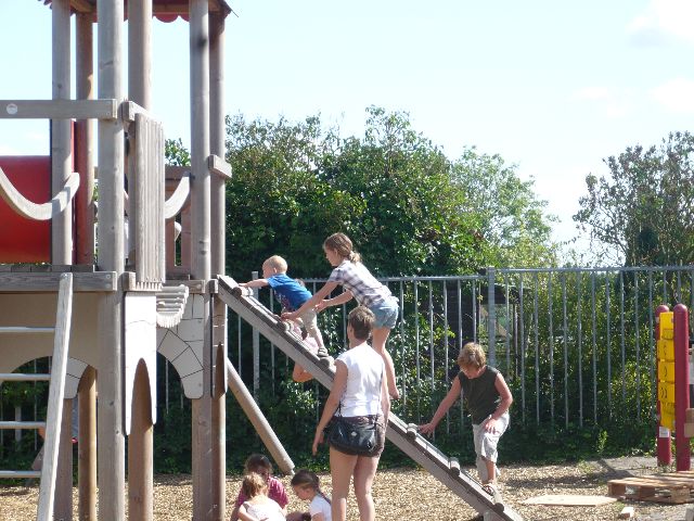 HUT09JVDB (27)